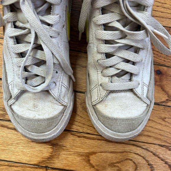 Nike Blazer Mid '77, size 6.5 W/ 5 M (37.5) - Picture 3 of 12